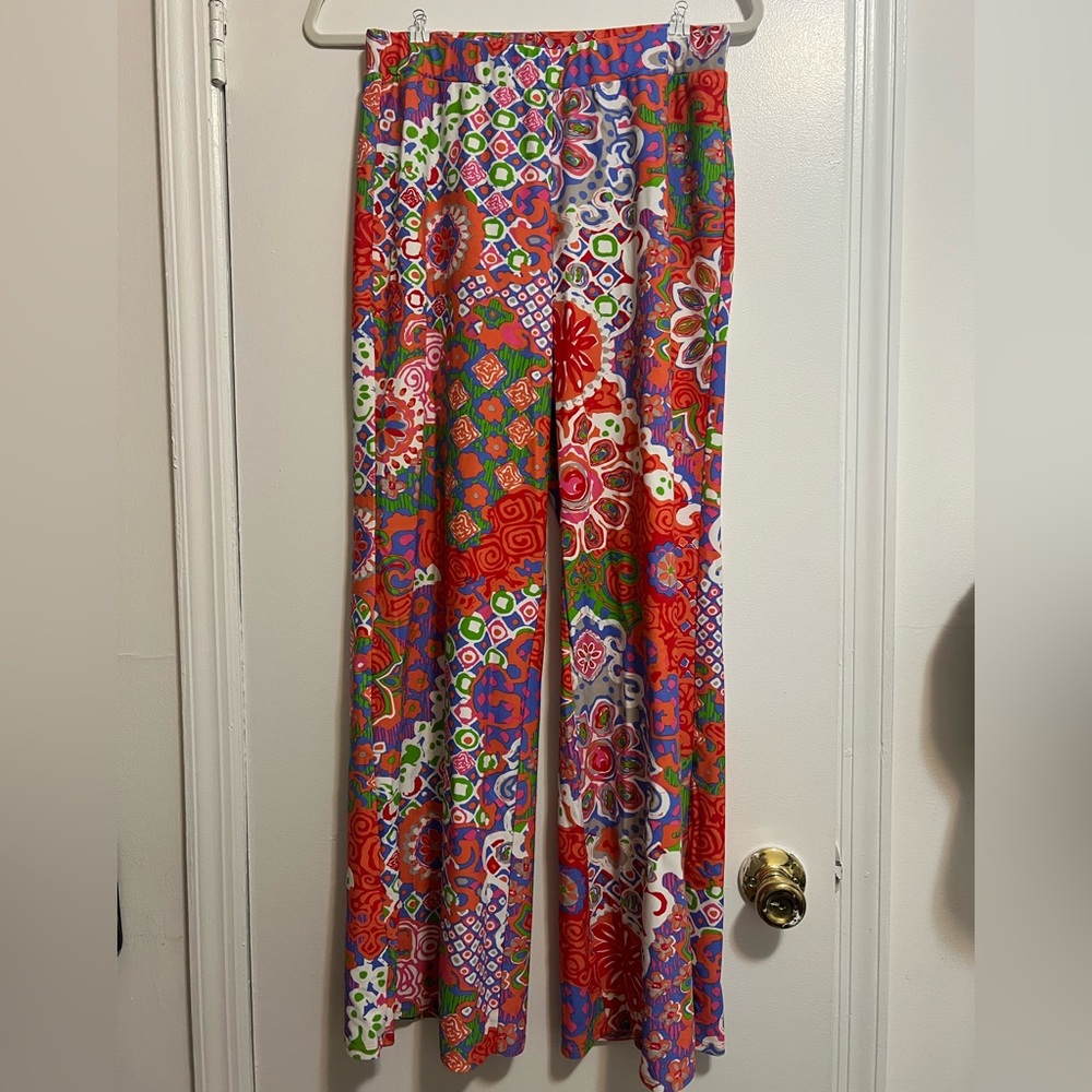 Patterned Jude Connally pants. Stretchy, thick, and wrinkle resistant.